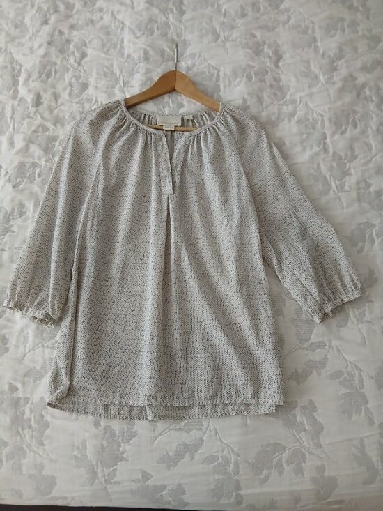 Cynthia Rowley Tops - Cynthia Rowley 100% Silk Blouse - L